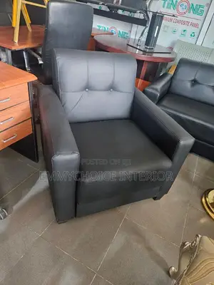 Luxury Black Leather Single Seater Armchair
