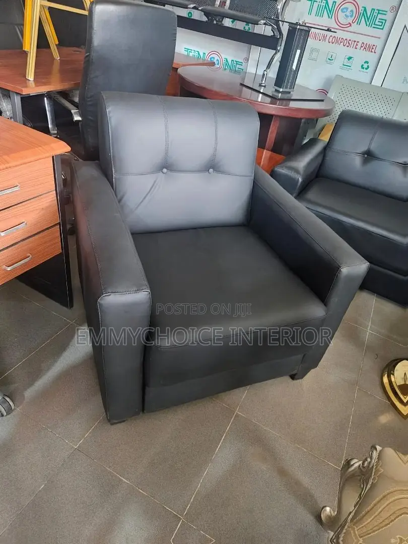 Luxury Black Leather Single Seater Armchair