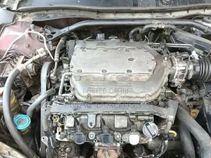 Honda Crosstour 2010 Red