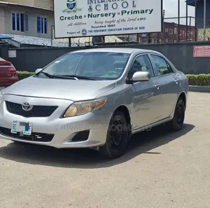 Toyota Corolla 2010 Silver