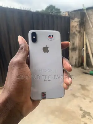 Apple iPhone X 64 GB White