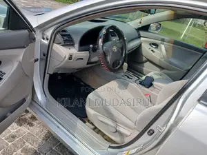 Toyota Camry LE 4dr Sedan (2.4L 4cyl 5A) 2008 Silver