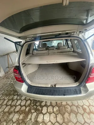 Toyota Highlander 2002 Gold