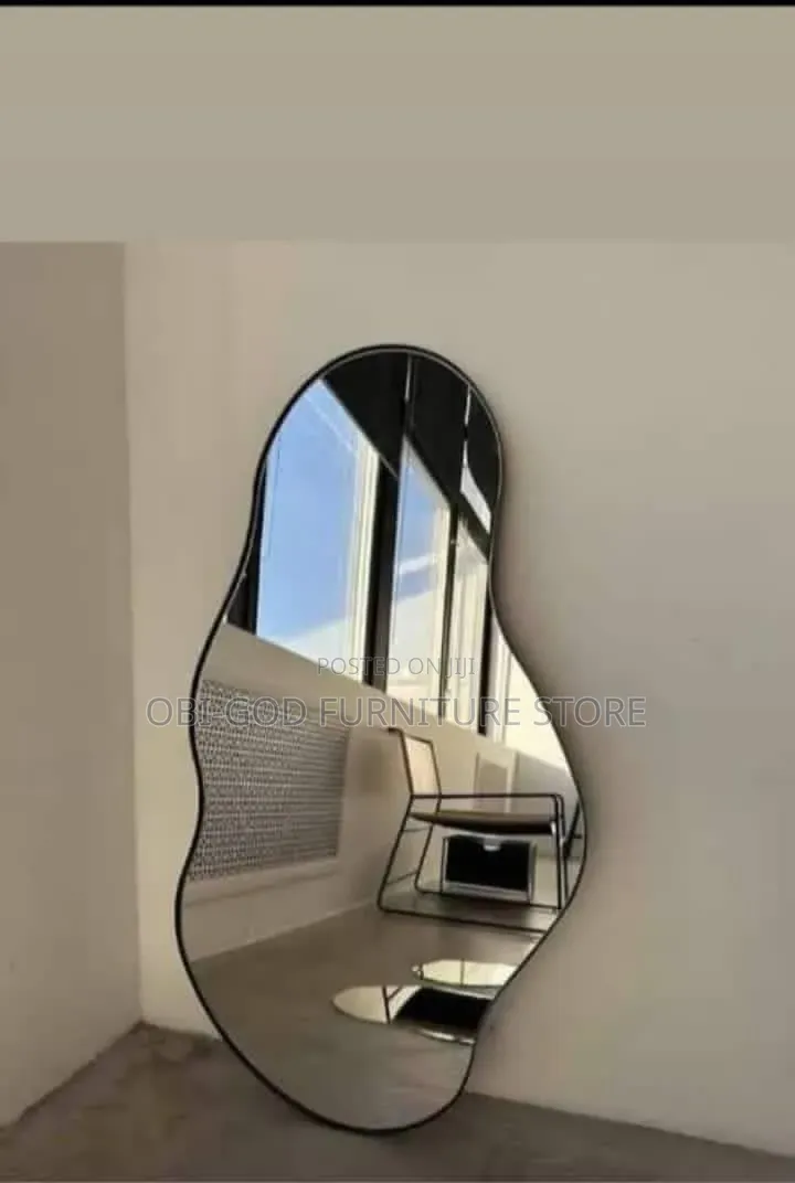 Modern Round Wall Mirror for Living Room, Bedroom and Interior Decor