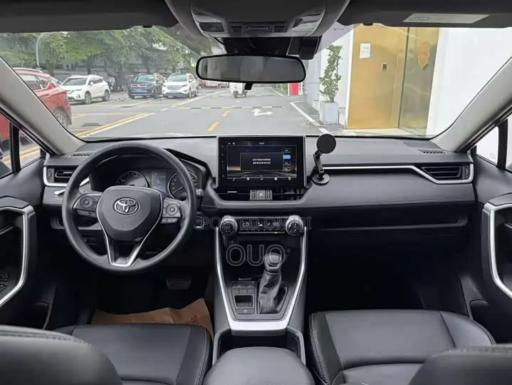 Toyota Frontlander 2022 Gray