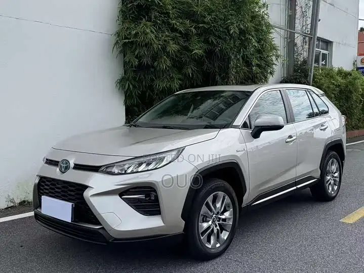 Toyota Frontlander 2022 Gray