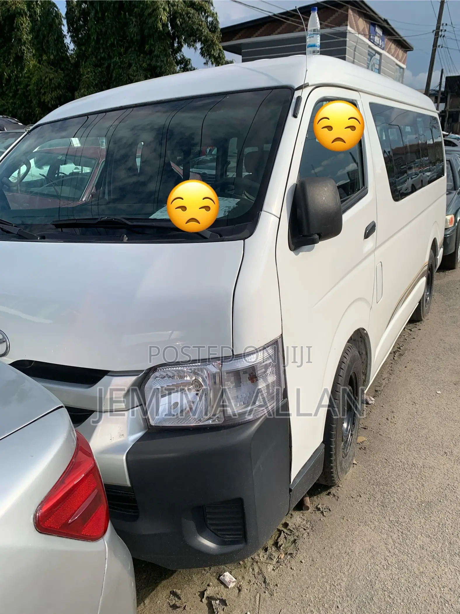 Toyota HiAce 2015 White