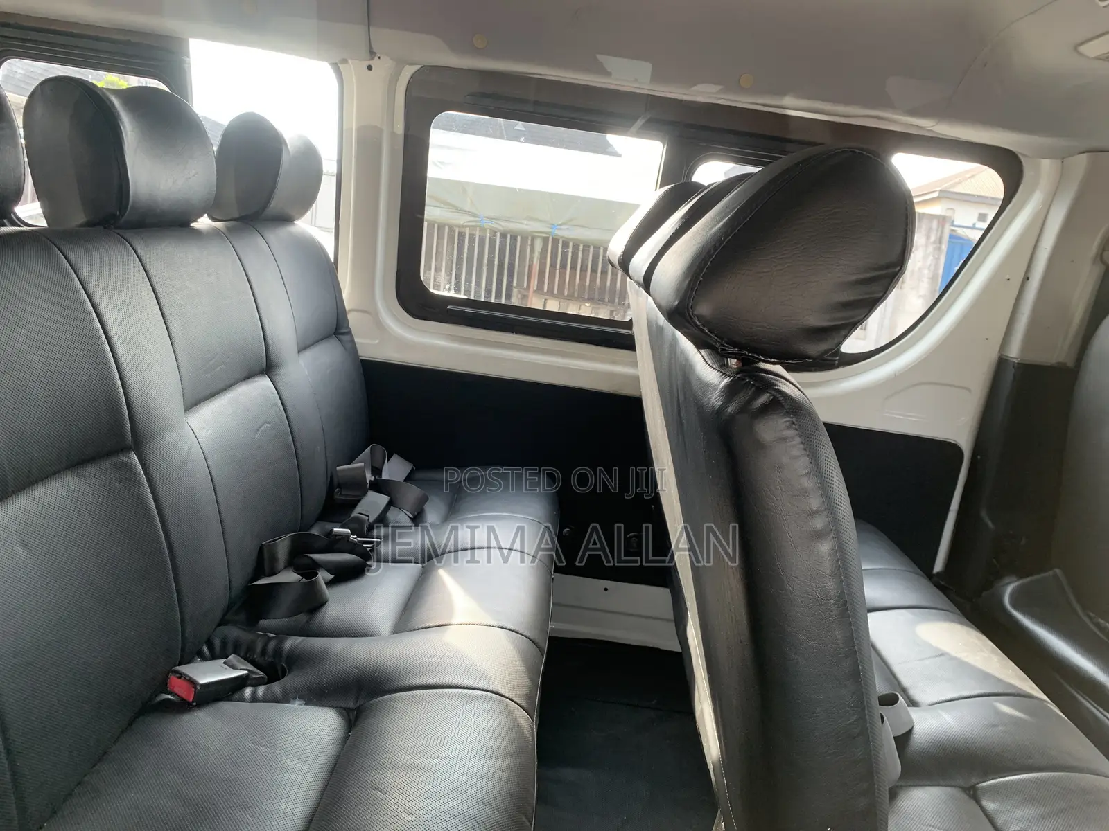 Toyota HiAce 2015 White