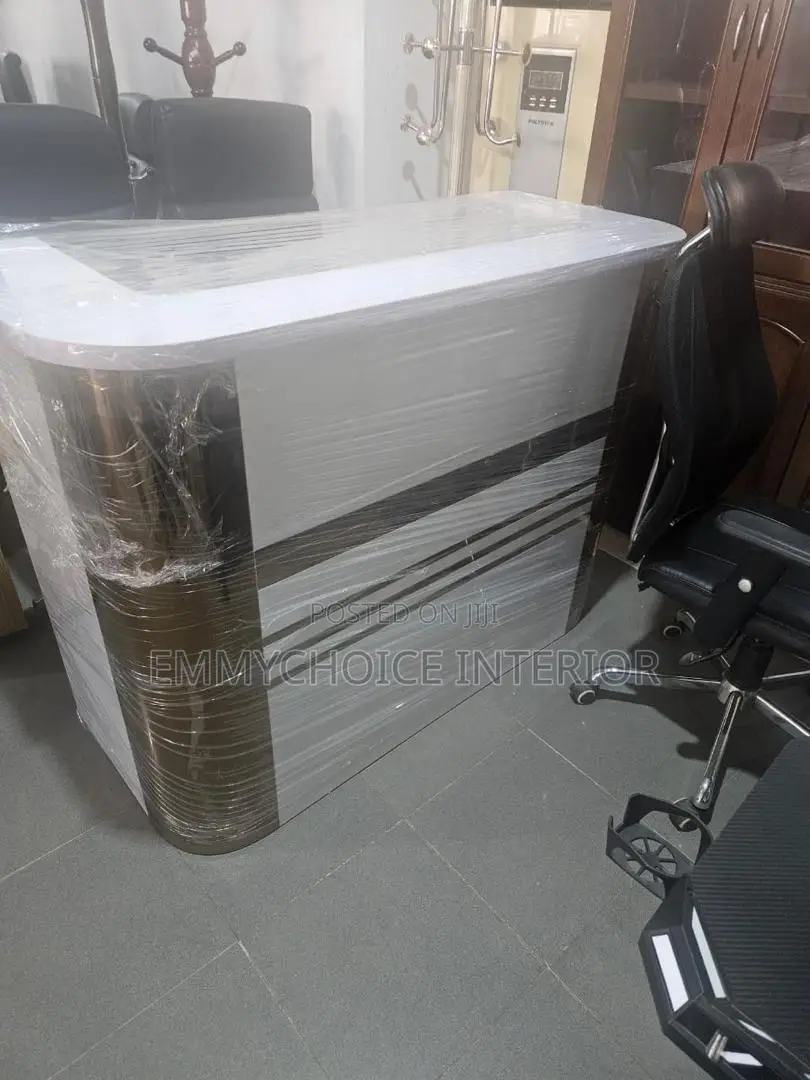 Executive Modern Reception Desk