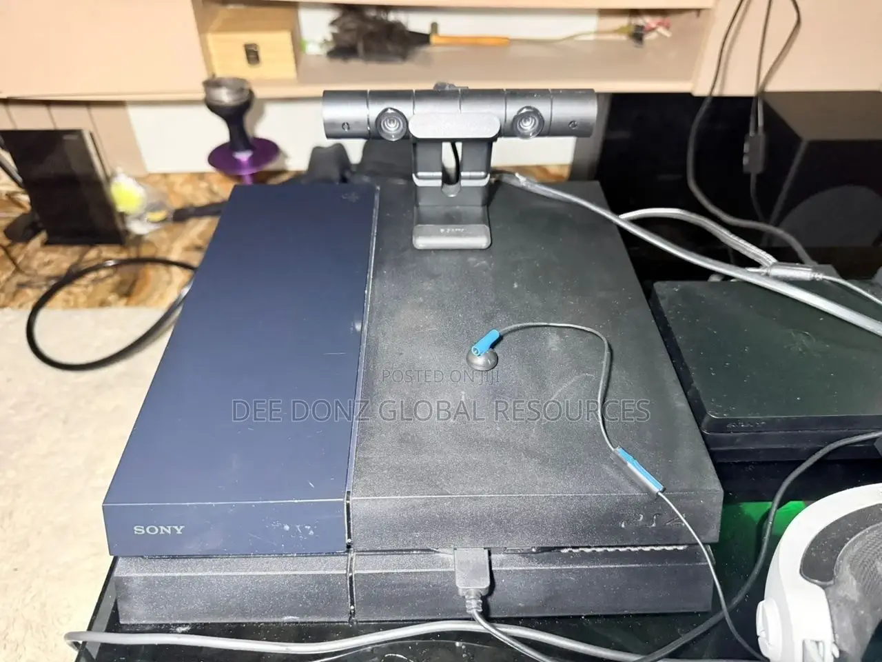 Ultimate PS4 1TB VR Mega Bundle
