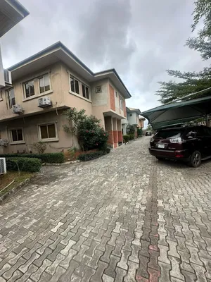 4bdrm Duplex in Victoria Island Extension for rent