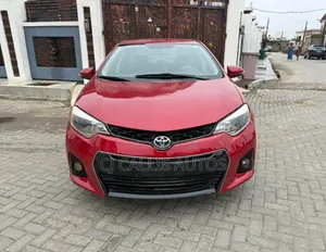 Toyota Corolla 2016 Red