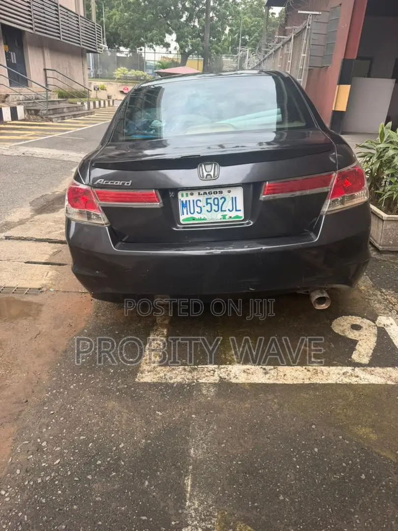 Honda Accord 2012 Gray
