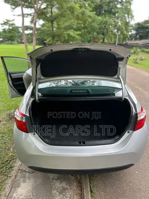 Toyota Corolla 2016 Silver