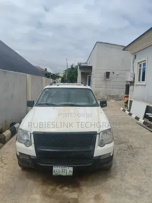 Ford Explorer 2007 White