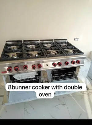 8 Burners Cooker With Oven