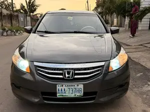 Honda Accord 2010 Gray