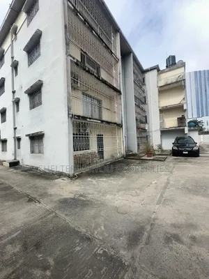 3bdrm Apartment in Victoria Island Extension for rent