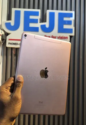 Apple iPad Pro 9.7 (2016) 32 GB Pink