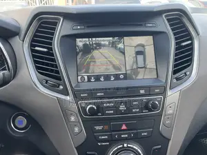 Hyundai Santa Fe SE FWD 2018 Silver