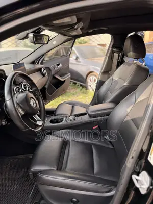 Mercedes-Benz GLA 250 2017 Black