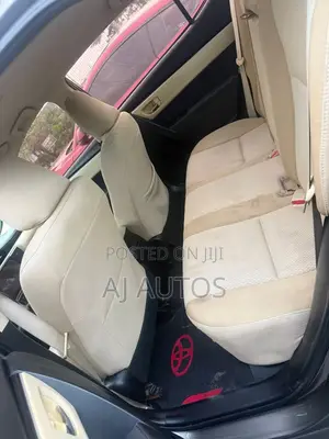 Toyota Corolla LE 4dr Sedan (1.8L 4cyl CVT) 2017 Gray