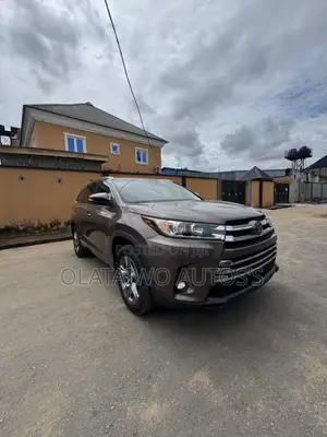 Toyota Highlander Limited Platinum 2019 Burgundy