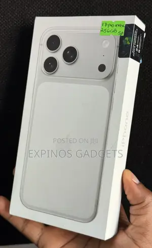 New Apple iPhone 17 Pro Max 256 GB Silver