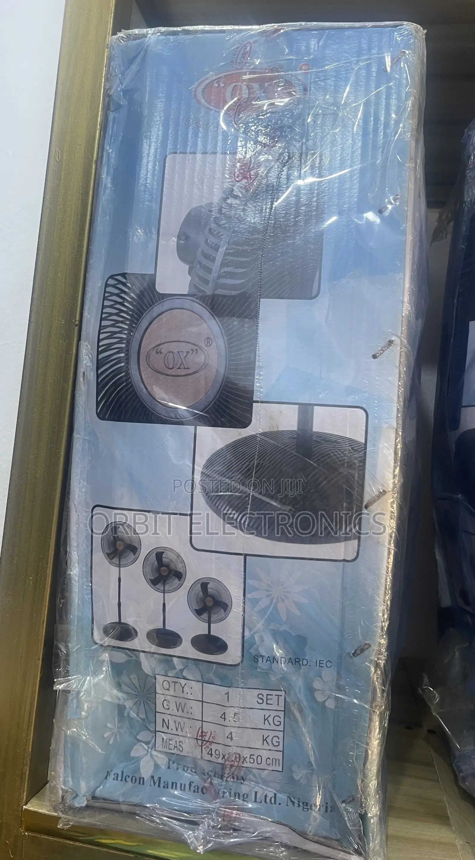 Plastic Standing Fan