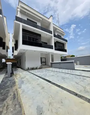 5bdrm House in Ikeja Gra for sale