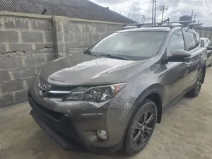 Toyota RAV4 2016 Gray