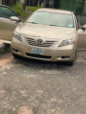 Toyota Camry 2008 Gold