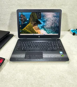 Laptop HP Pavilion 15 8GB Intel Core i7 HDD+SSD 500GB