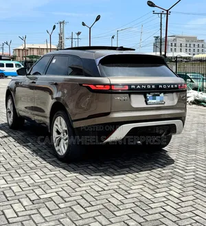 Land Rover Range Rover Velar 2018 Gold
