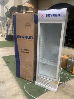 Skyrun SC-228FN Cold Drinks Display