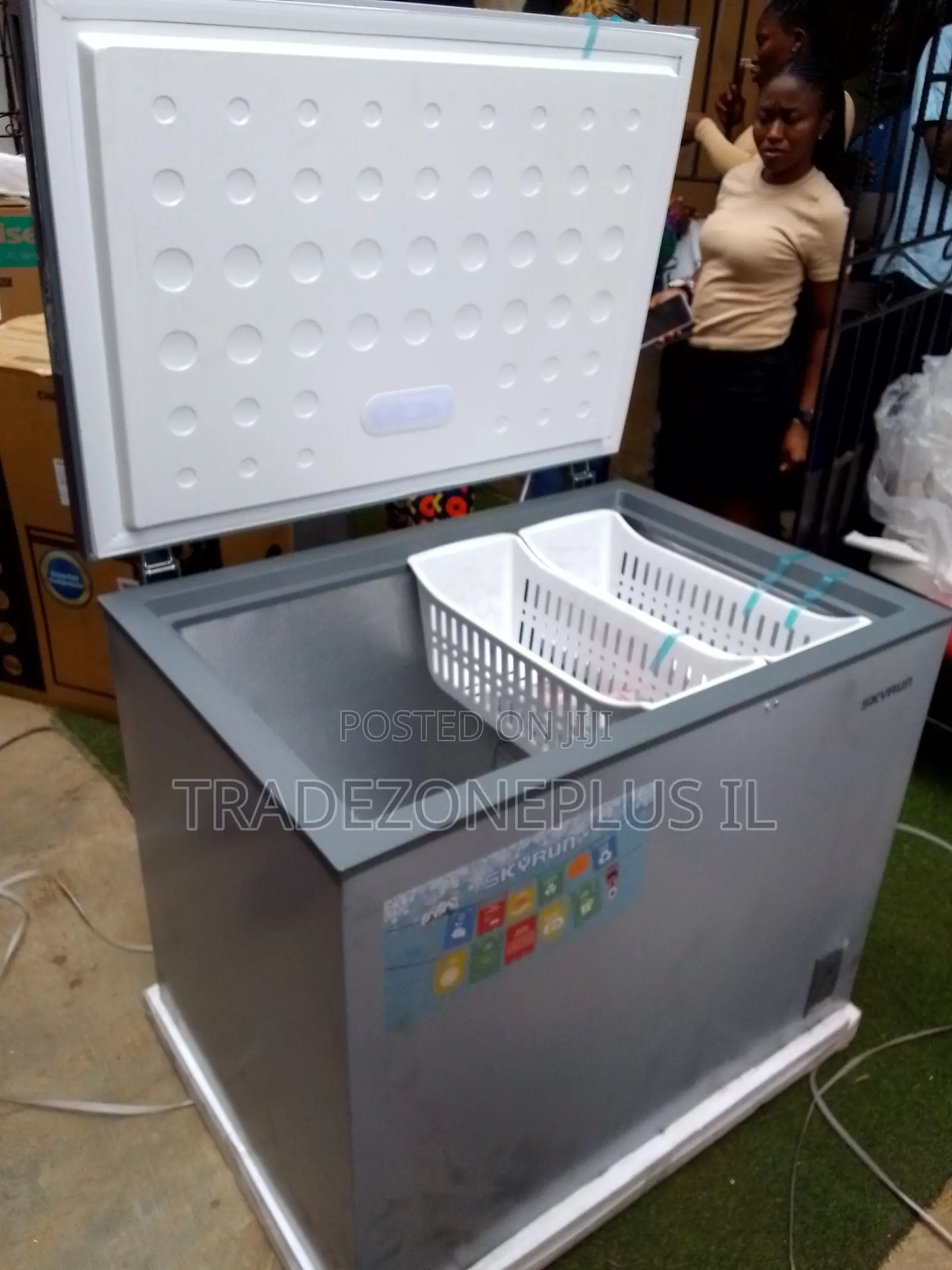 Skyrun BD-260A Efficient Chest Freezer