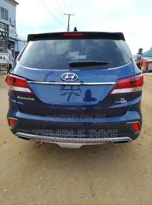 Hyundai Santa Fe 2017 Blue