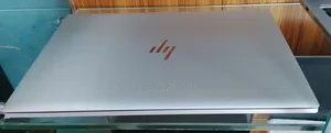 Laptop HP EliteBook 830 G8 8GB Intel Core i7 SSD 256GB