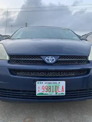 Toyota Sienna LE AWD 2005 Blue