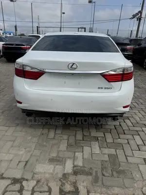 Lexus ES 350 FWD 2014 White