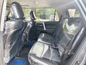 Toyota 4-Runner SR5 Premium 4dr 4x4 (4.0L 6cyl 5A) 2016 Gray