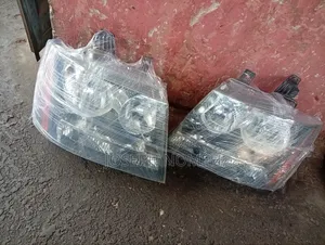 2012 Chevrolet Avalanche Headlight
