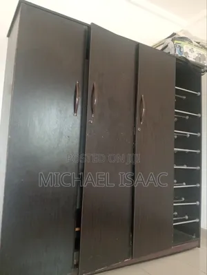 Wardrobe With Shoe Rack