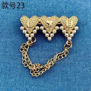 Hijab Design Pin