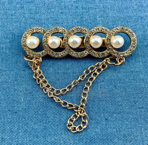 Hijab Design Pin