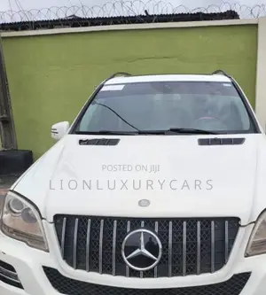 Mercedes-Benz M Class 2011 White