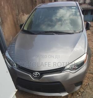 Toyota Corolla L 4dr Sedan (1.8L 4cyl 6M) 2015 Gray