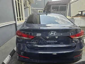Hyundai Elantra 2017 Blue
