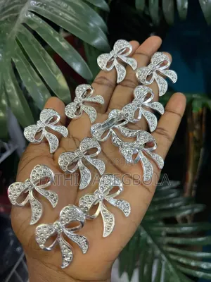 Hijab Design Pin