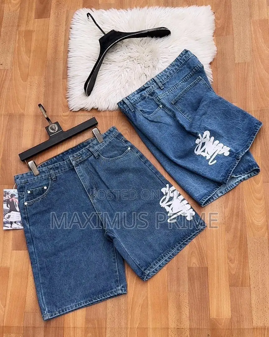 Short Jeans
